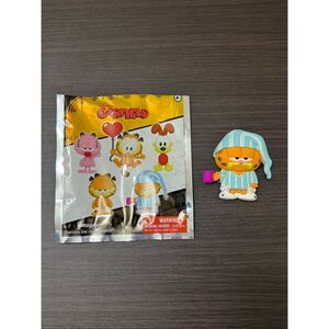 Garfield Character Blind Bag Magnet - Garfield with Coffee